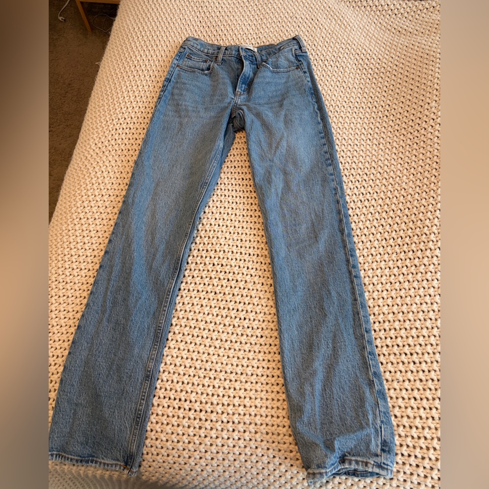Abercrombie Mid Rise Straight